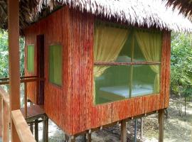 Antares Amazon Lodge, lodge in Miraflores