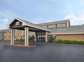 AmericInn by Wyndham Bay City, motel in Bay City