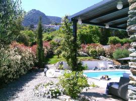 A Sulana Chambre d'hôtes, hotel com piscinas em Valle-di-Campoloro