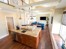 The Newport Lofts - 546 Thames Street