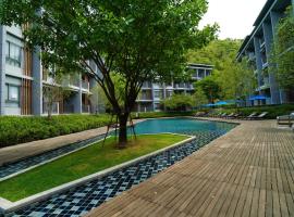 23° Khao Yai, отель с бассейном в городе Ban Na Sok