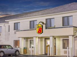 Super 8 by Wyndham Bedford, hotel with parking in Bedford