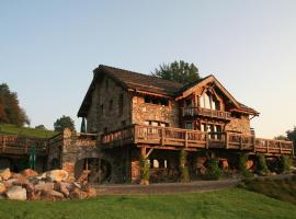 Opulent Chalet in Thirimont with Turkish Steambath, holiday rental in Waimes