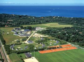 Sankt Helene Holiday Center, hotel i Tisvildeleje