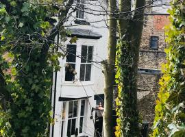 Quadrant Cottage, hotel in Buxton