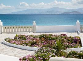 Paradis beach home, hotel in Molos Parou