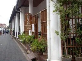 Old Dutch House