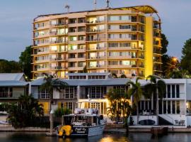 Cullen Bay Resorts, отель в Дарвине, рядом находится Пристань для яхт Каллен-Бэй