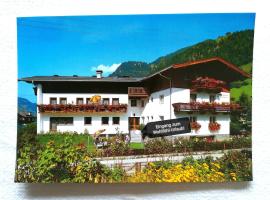 Gästehaus Anna, hotel v destinaci Grossarl
