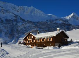 Alm – Chalet Domig, hotel u gradu Damuls