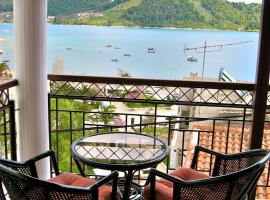 Eros-Iros Portside Stays Skiathos, hotel em Skiathos