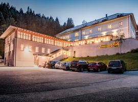 JUFA Hotel Altaussee, hotel u gradu Altausze
