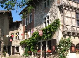 Hostellerie du Vieux Pérouges