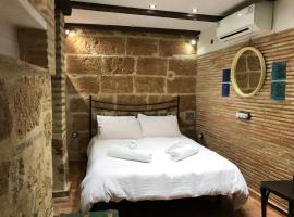 No1 CasaTosca Javea, Pequeña Habitación con baño en el Centro del Casco Antiguo, Hotel in Xàbia