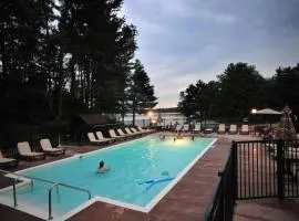 Sunset Bay Resort & Suites