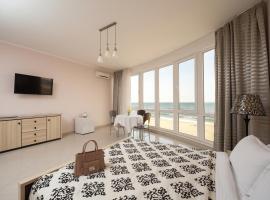 Priboy Beach Hotel, hotel v destinaci Zatoka
