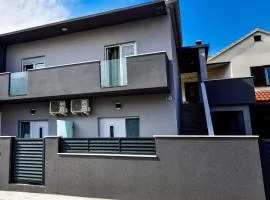 Apartmani AB