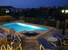 Sylvia' s Millhouse, hotell i Kerċem