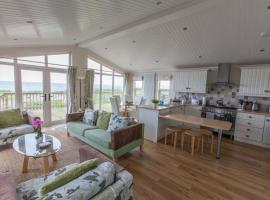Cloughey holiday lodge, camping din Kirkistown