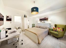 siciliacasevacanze - Marina Domus Rooms, hotel in Marina di Ragusa