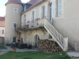 Château Besson, hotell i Montluçon