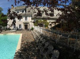 Le clos de Banes, hotel con estacionamiento en Banes