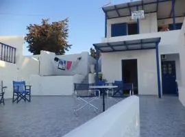 Marina's Studios Serifos