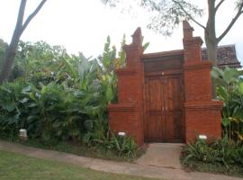 Joglo Exotico, ubytování v soukromí v destinaci Batu