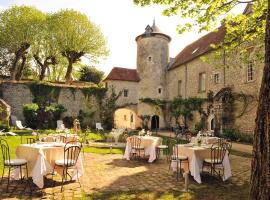 Logis Hôtel Le Relais Louis XI, hotel cerca de Les jardins de Roquelin, Meung-sur-Loire