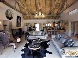 Luvivane Luxury Villa & Cottage, holiday home in Marloth Park