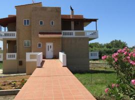 Beachway home, hotel en Kato Daratso