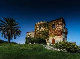 Sea-View Villa w Garden & Beach