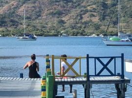 Hotel Miss Francias Home, hotel v destinaci Providencia