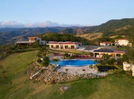 Vida Mountain Resort & Spa Adults Only, hotel con piscina en San Ramón