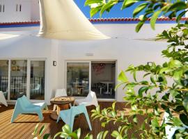 Son of a Beach Hostel, khách sạn ở Albufeira