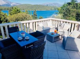 Apartments Daniela, hotell Korčulas huviväärsuse Planjak Beaches lähedal