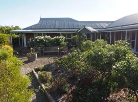 Bed & Breakfast at Tiffany's, hotel v mestu McLaren Vale