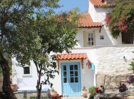 The Studio, Leonidio