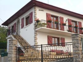 Nun Hobeki, hotel com estacionamento em Aincille