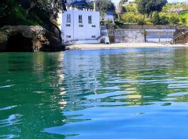 Castello Apartment: Bacoli, Baia yakınında bir otel