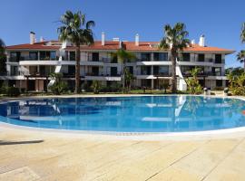T3 Vila Sol Village, hotel in Quarteira