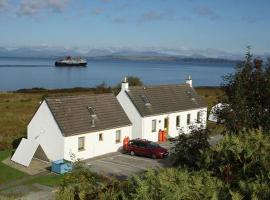 Shieling Holidays Mull, villa in Craignure