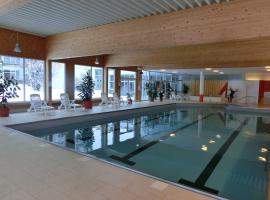 Haus Bergland, hôtel avec piscine à Neureichenau