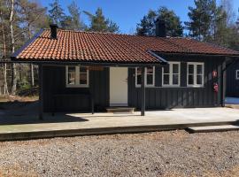 Hällestrand Cottage -Sillen, lodge i Strömstad