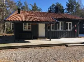 Hällestrand Cottage -Sillen、ストレムスタードのシャレー