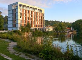 LAGO hotel & restaurant am see, hotel di Ulm