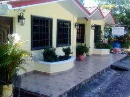 Hostal Bocas Tropical Paradise, гостьовий будинок у місті Бокас
