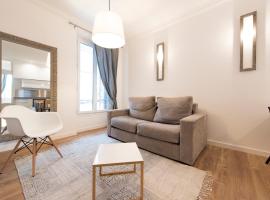 F2 mezzanine centre ville 1 min de la mer, hotel in Saint-Raphaël