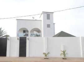 Drammeh's Villa, hotel din Serekunda