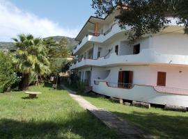 Apartments Agostino, rental liburan di Joppolo